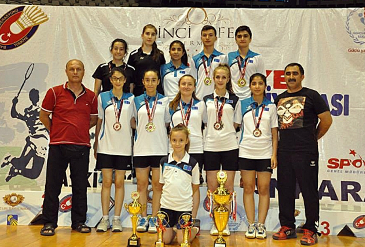Erzincan'lı badmintonculardan 11 madalya gorseli